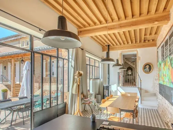 Maison 10 pièces 350 m²