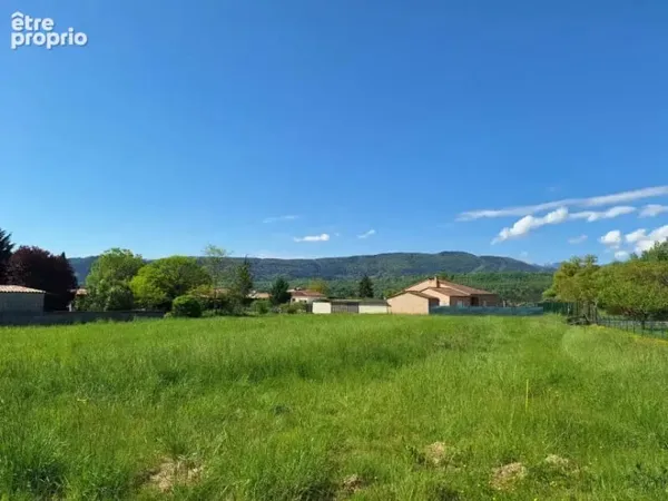 Terrain 1 061 m² à vendre à Sisteron (04200)