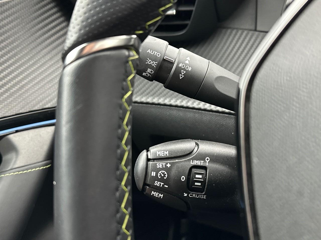 Peugeot 2008 puretech 130 s&s bvm6 gt — photo 17
