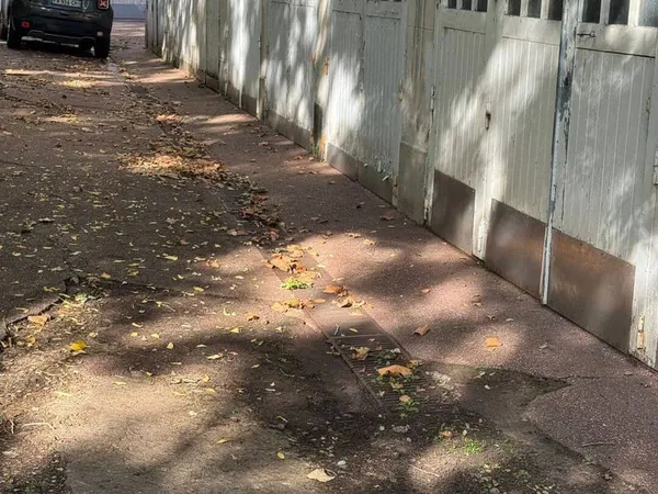 Parking 16 m²
