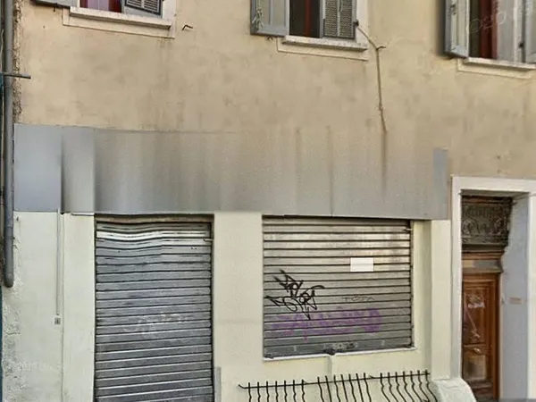 Local commercial 108 m²
