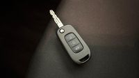 Renault Clio 1.5 dCi 100ch Evolution - 25 — photo 16