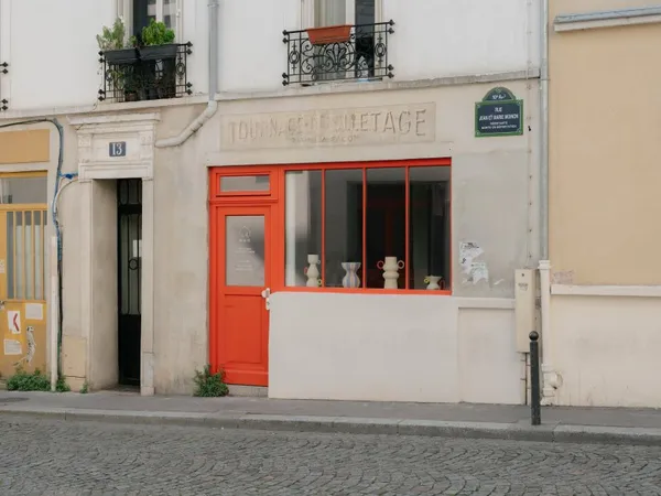 Loue bureaux au mois d'août