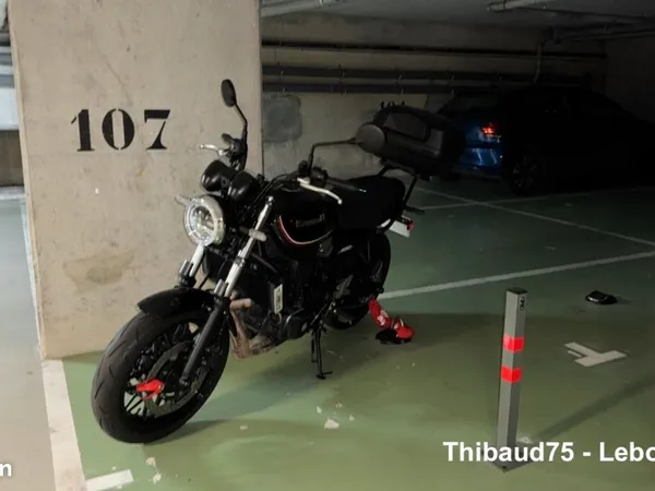 Place parking moto - Drancy centre