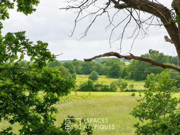 Belle parcelle avec panorama à 360° et ancien moulin à vent