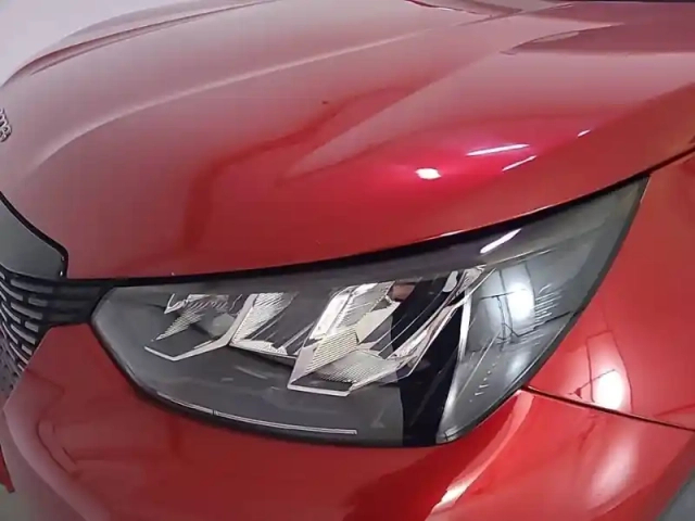 Peugeot 2008 puretech 100 s&amp;s bvm6 — photo 16