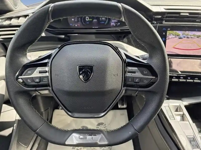 Peugeot 308 sw phev 225 e-eat8 gt — photo 21