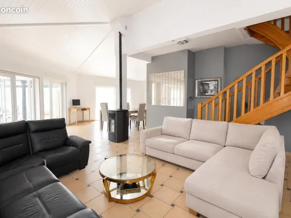 Maison 8 pièces 169 m²