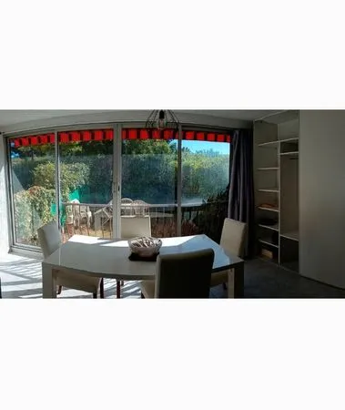 Grand Studio avec jardin, Terrasse et parking privé