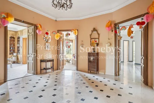 Appartement 6 pièces 403 m²