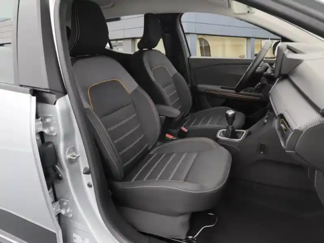 Dacia Sandero eco-g 100 - 22 stepway confort — photo 9