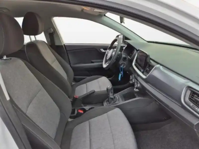 Kia Stonic 1.0 t-gdi 100ch motion — photo 15