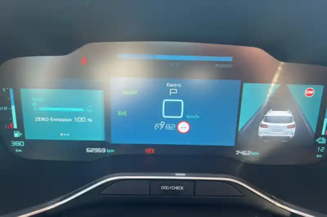 Citroën C5 Aircross hybride rechargeable 225 s&amp;s e-eat8 — photo 78
