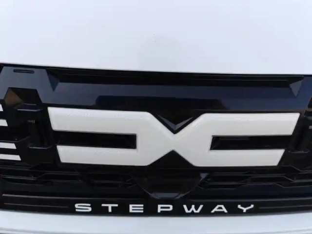 Dacia Sandero 1.0 eco-g 100ch stepway extreme + -24 — photo 12