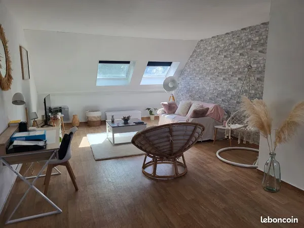 Appartement T2/T3 calme avec place de parking