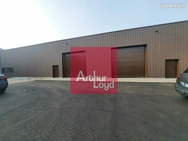 LOCAL D'ACTIVITE 500 m² COURNON D'AUVERGNE