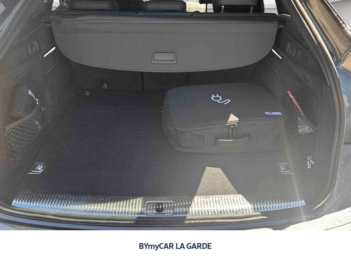 Audi Q5 Sportback 55 TFSIe 367 S tronic 7 Quattro — photo 13