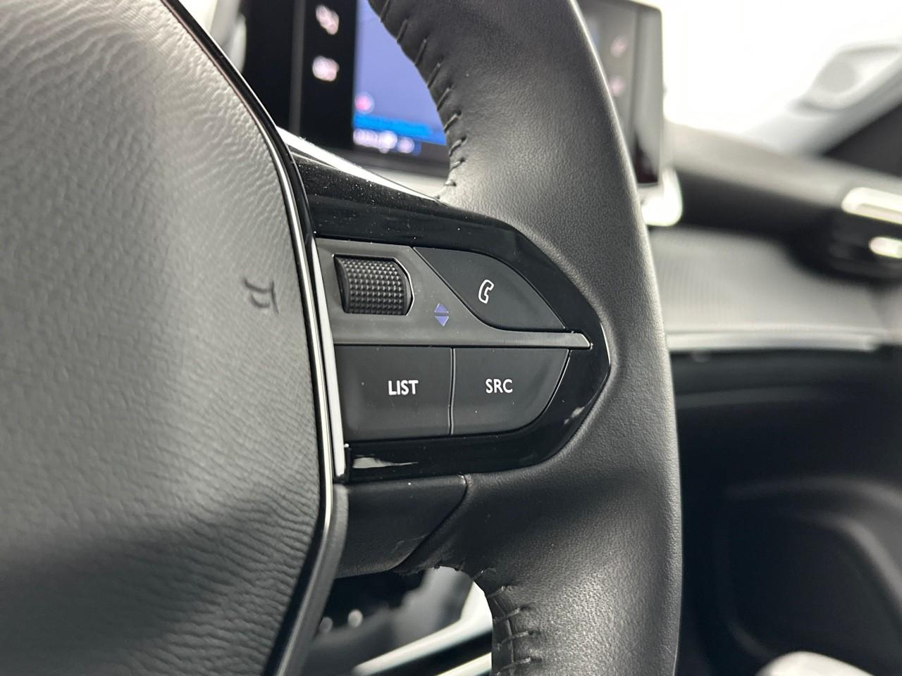 Peugeot 2008 puretech 130 s&s bvm6 allure — photo 18