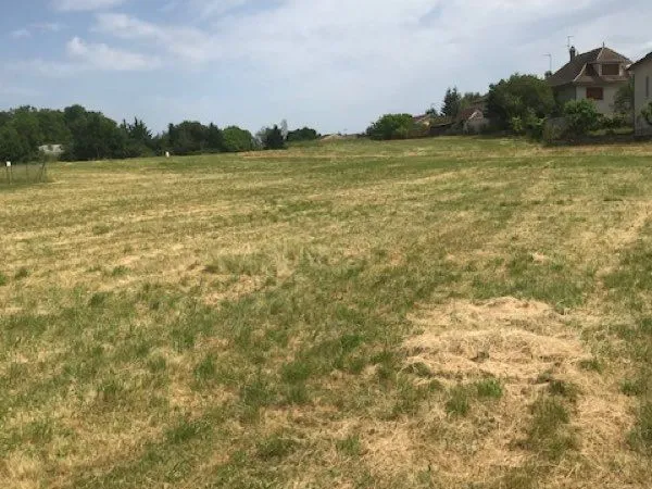 Terrain bâtir 1080 m² viabilisé, 15000 euros