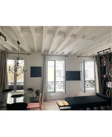 Appartement de 53 m² coeur du Marais au calme absolu