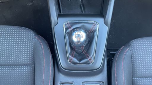Ford Focus 1.0 EcoBoost Flexfuel 125 - ST-Line – 2023 – 53000 km – Hybride essence – Boîte Manuelle — photo 7