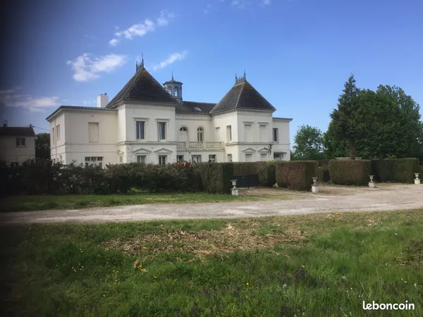 Propriété 26 pièces 600m2