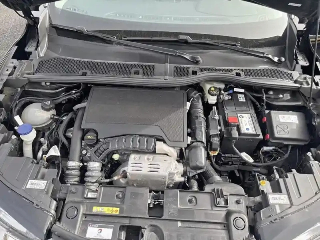 Ds Ds 3 ds3 crossback puretech 130 eat8 montmartre — photo 7