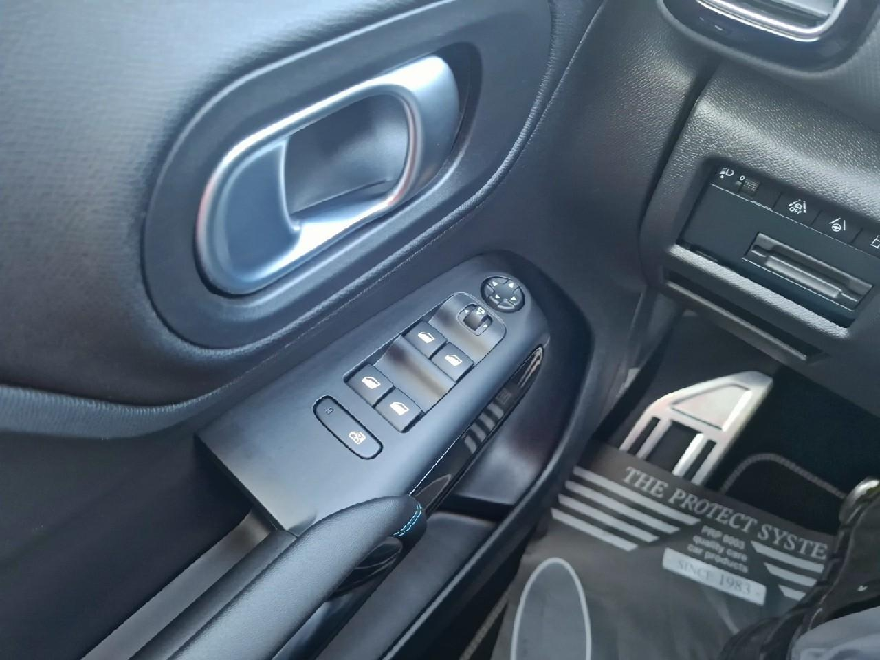 Citroën C5 Aircross hybrid rechargeable 225ch shine pack e-eat8 — photo 19