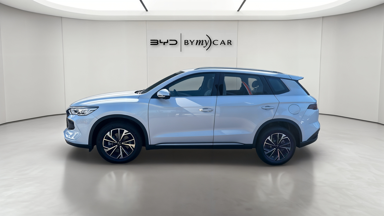 BYD Sealion 5 1.5l DM-i 212 ch PHEV — photo 2