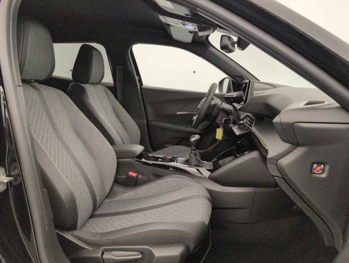 Peugeot 2008 — photo 9