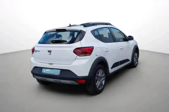 Dacia Sandero eco-g 100 — photo 6