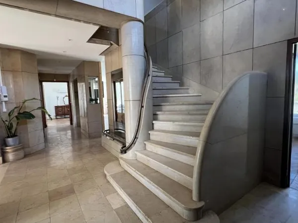 Maison 13 pièces 344 m²