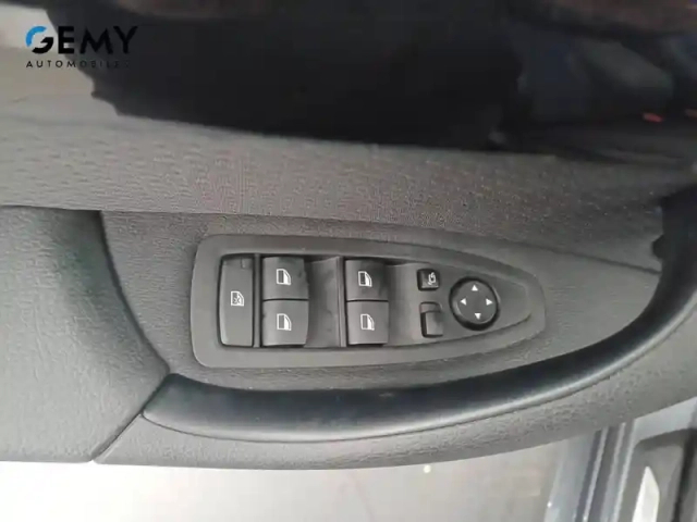 Bmw X1 sdrive 18d 150 ch bva8 — photo 22