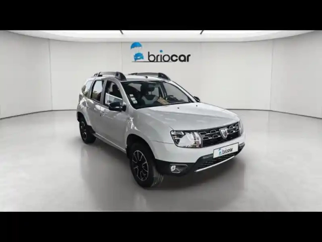Dacia Duster 1.5 dci 110ch black touch 4x2 + attelage — photo 7