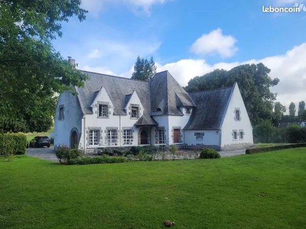 Maison 10 pièces 282 m²