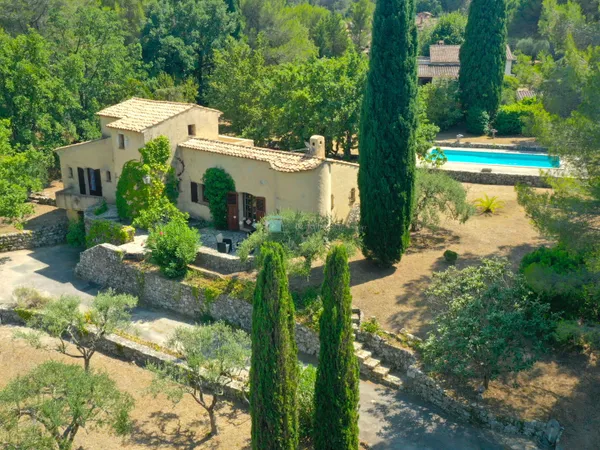 Maison Peymeinade Type Mas provençal avec piscine et terrain de 3190 m²