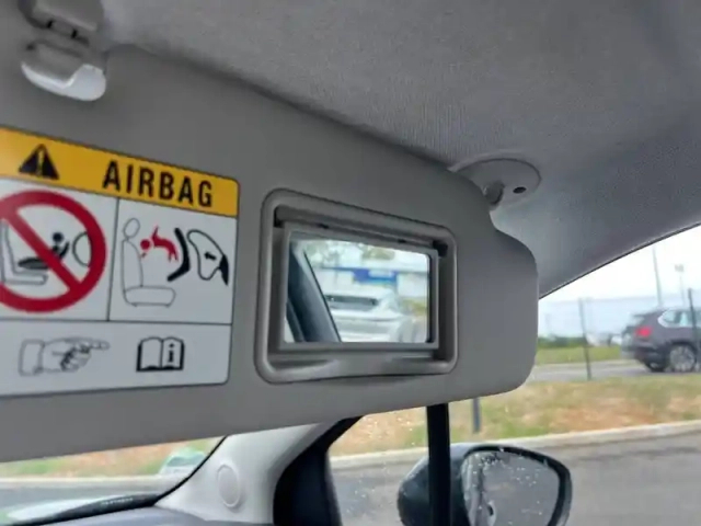 Citroën C3 Aircross puretech 110 s&amp;s bvm6 — photo 32
