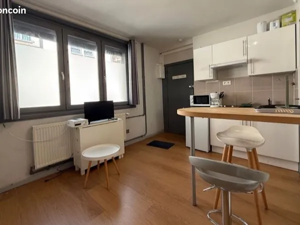 Studio révové meublé