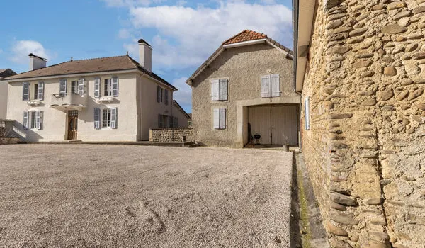 Maison 7 pièces 239 m²