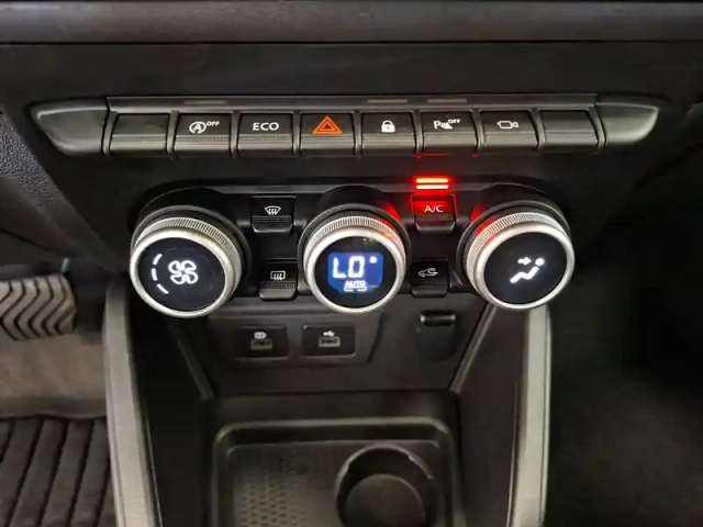 Dacia Duster tce 150 4x2 edc — photo 27