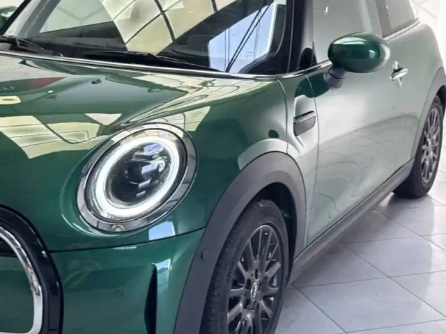 Mini Mini hatch 3 portes cooper 136 ch dkg7 — photo 5