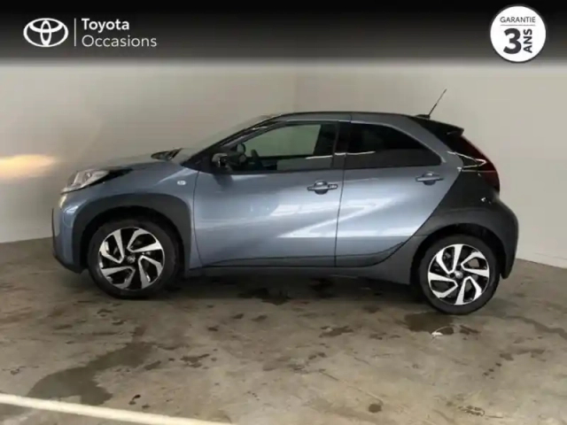 Toyota Aygo X 1.0 vvt-i 72ch design my24 — photo 3