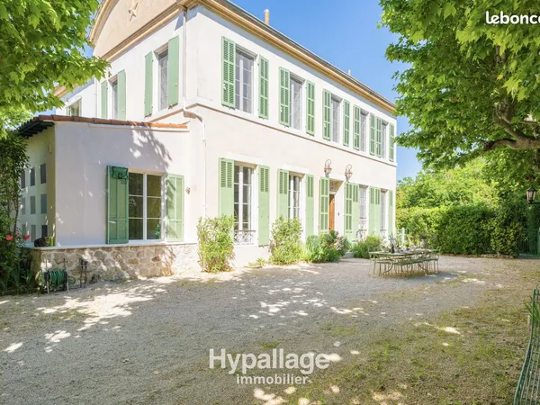 Maison 9 pièces 287 m²
