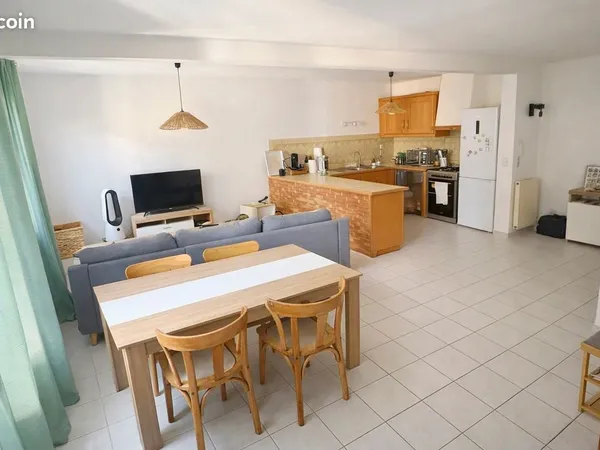 Maison de ville T3 en triplex avec garage