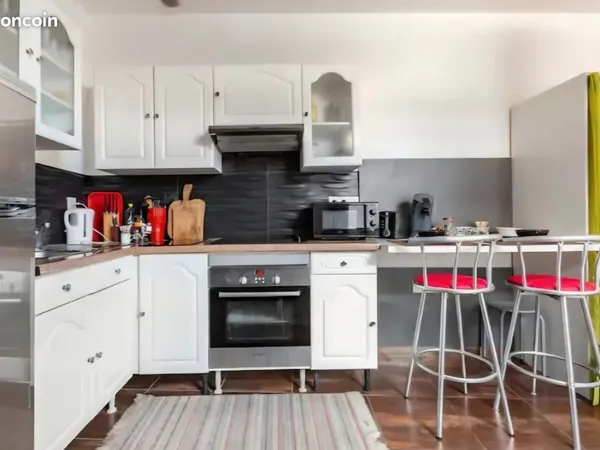 Faches-Thumesnil - Logement meublé 26 m² - 750 CC - Libre de suite