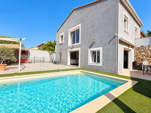 Maison 6 pièces 203 m²