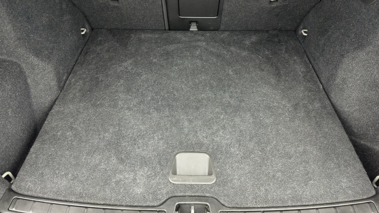 Volvo XC40 T4 Recharge 129+82 ch DCT7 — photo 36
