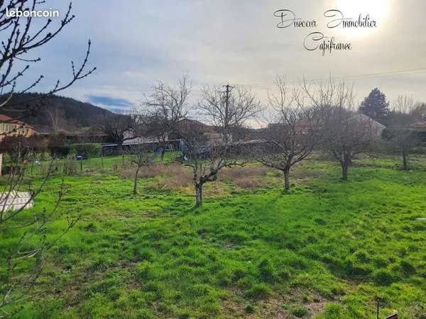 Terrain 1 420 m² Laize