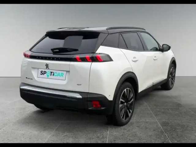 Peugeot 2008 e- 136ch gt pack — photo 5