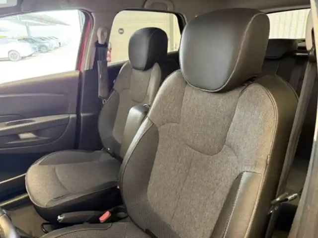 Renault Captur tce 150 fap edc — photo 28